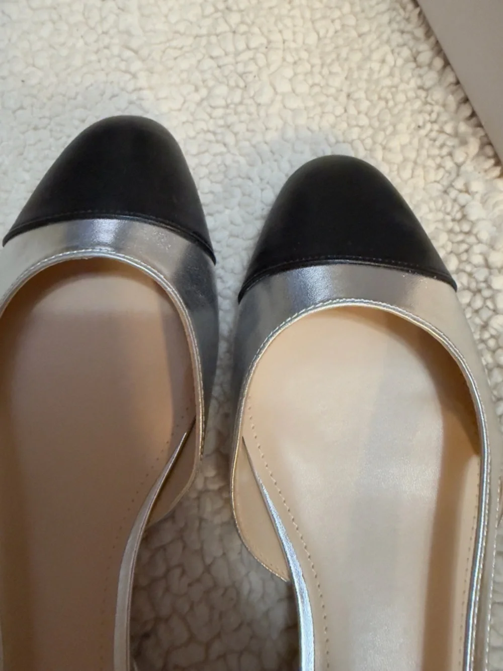 Marc Fisher Dela2 Metallic Silver Slingback Flats Black Cap Toes size 7.5 New